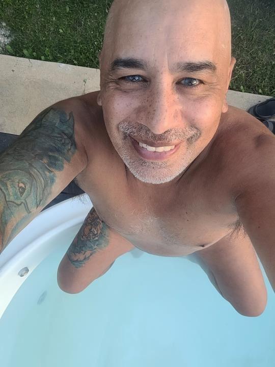 Macho Total, em Bs As Arg,SIM FOTO de CARA,NO respondo,Búzios entre os dias 18 e 29 de julho,se puede me dar info sobre hospedagem e locais