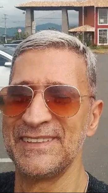 EXCLUSIVAMENTE PASSIVO & PROFUNDAMENTE FAMINTO !