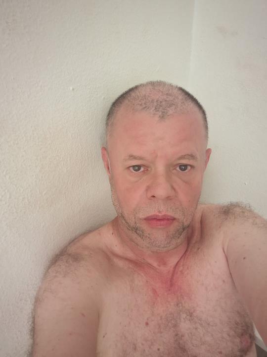 Passivo 50tao quer macho ativo pra levar rola e leite no rabo. Foda Bareback, sem capa