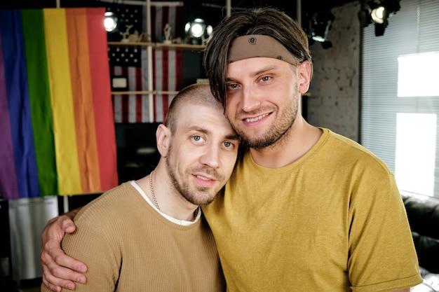 Encontre seu par perfeito: Gay Ativo e Passivo - Disponivel.com ...
