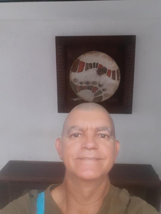 MUITO + QUE 1 ABRAÇO• • •em tua casa!