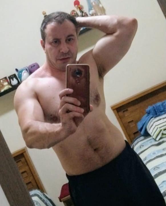 Sou totalmente passivo e busco homem ativasso legal.