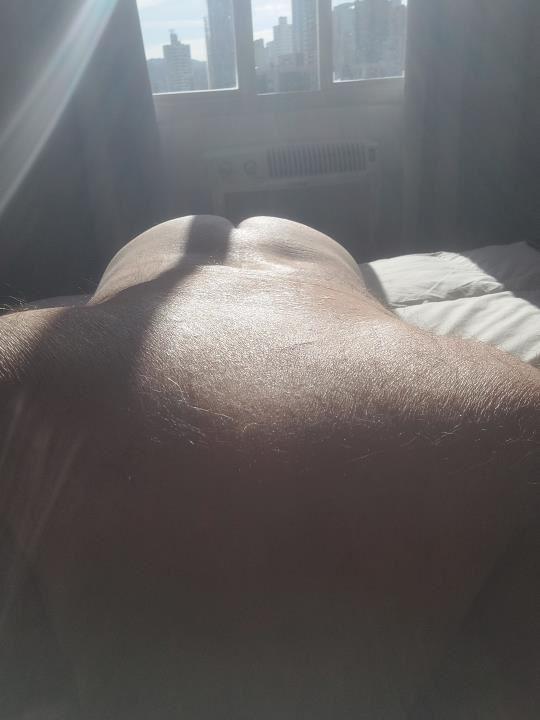Sou versatil passivo , 1.80 , 80kg. Masculino e e charmoso. Discreto o