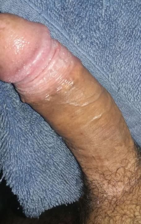 Sou casado,ativo,tenho vontade es experimentar ,a fim de amizades e encontros sexuais,bora real