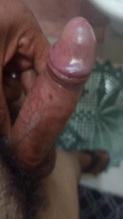 Sou uma pessoa tranquila e de boa e procuro pessoas para novas amizades e de preferência com o mesmo perfil para um bom bate papo e demais.